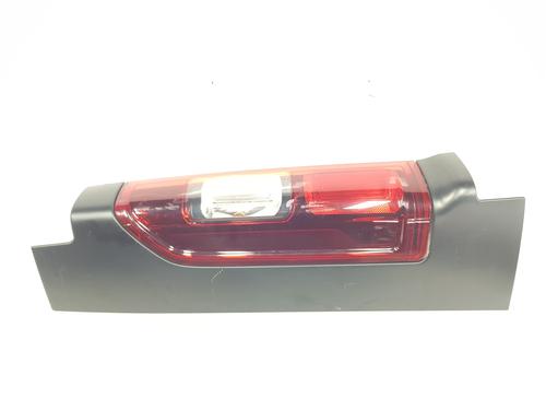 left-taillight-renault-trafic-iii-van-fg_-2014-33623556 main image