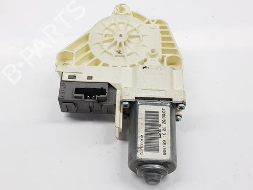 Right front window motor LAND ROVER DISCOVERY III (L319) 2.7 TD 4x4 | BP16550730E20 