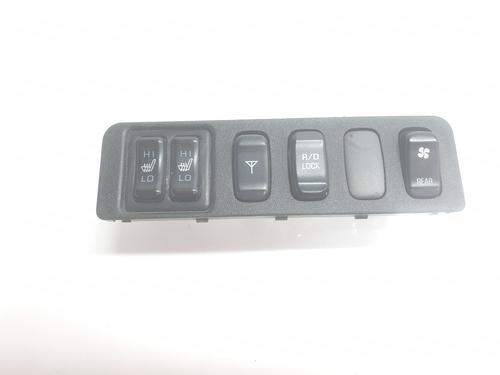 Interruttore Interruttore MITSUBISHI PAJERO III (V7_W, V6_W) 3.2 Di-D (V68W) (160 hp) 36206327 36206327