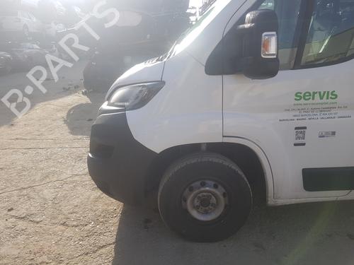 Kabinelys PEUGEOT BOXER Bus 2.2 BlueHDi 140 | BP32679565I8 