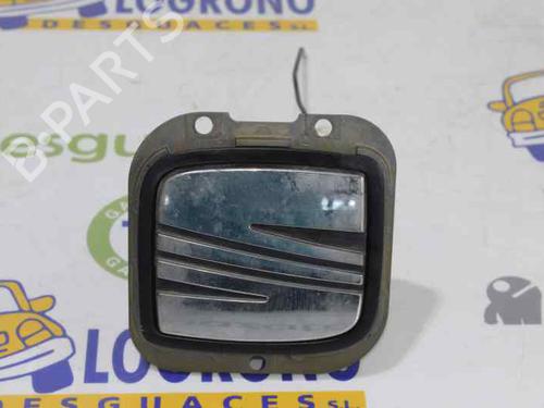 Used Tailgate handle SEAT LEON (1M1) 1.9 TDI (150 hp) 1637551