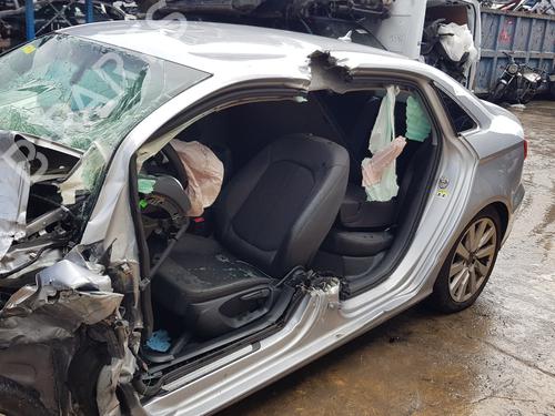 Electronic module AUDI A3 Limousine (8VS, 8VM) 1.6 TDI | BP33056421M83  - Image 8