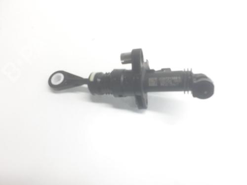 Clutch slave cylinder SEAT ARONA (KJ7, KJP) 1.0 TSI | BP36650199M113 - Image 2
