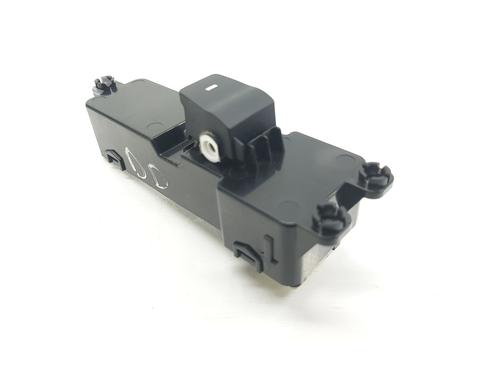 Højre fortil elrude kontakt HYUNDAI TUCSON (TL, TLE) 1.6 GDi (132 hp) 32146957