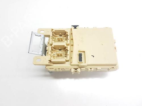 Used Fuse box Fuse box 38777748 38777748