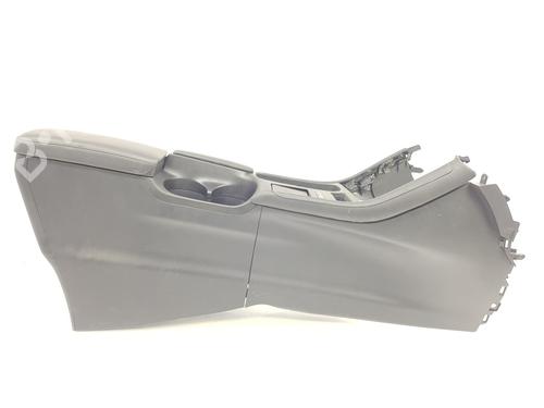 Used Armrest / Center console LEXUS CT (ZWA10_) 200h (ZWA10_) (99 hp) 13732611