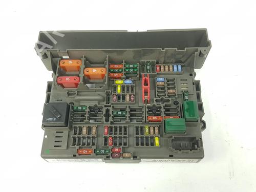 Used Fuse box BMW 1 (E87) 118 d (143 hp) 8369460