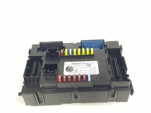 Used Fuse box JEEP RENEGADE SUV (BU, B1, BV) 1.6 CRD (120 hp) 26976490
