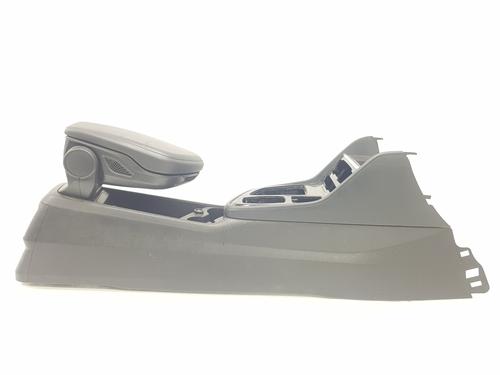 Used Armrest / Center console BMW 2 Gran Tourer (F46) 218 d (150 hp) 22611367