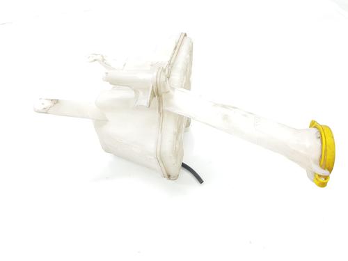 Windscreen washer tank TOYOTA YARIS (_P13_) 1.5 Hybrid (NHP130_, NHP130) | BP20665274C113 