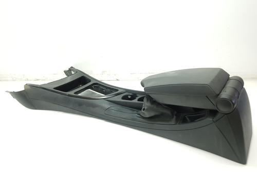 Used Armrest / Center console BMW 1 (E87) 123 d (204 hp) 18132444
