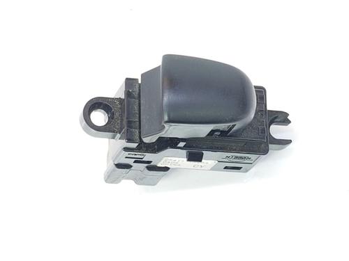 Used Left rear window switch Left rear window switch NISSAN JUKE (F15) 1.2 DIG-T (115 hp) 6070245 6070245