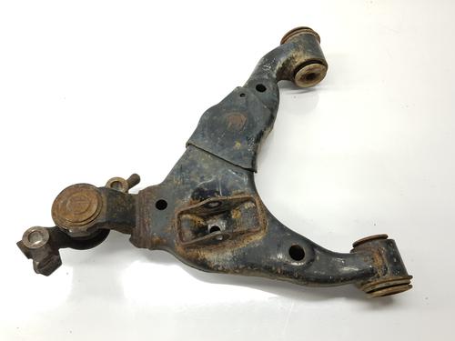 Right front suspension arm TOYOTA LAND CRUISER PRADO (_J15_) 3.0 D-4D (KDJ155_, KDJ150_, KDJ150R, KDJ155R) | BP20724926M13 