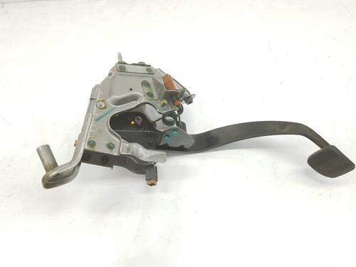 Clutch pedal NISSAN NAVARA NP300 Pickup (D23, D23T) 2.3 dCi 4x4 (D231, D23T) | BP30175675I13 
