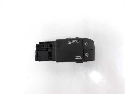 Used Steering wheel controls RENAULT TRAFIC II Van (FL) 2.0 dCi 90 (FL0H) (90 hp) 10256740