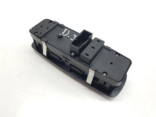 Left front window switch MASERATI QUATTROPORTE VI 3.0 D | BP32389715I27 - Image 3