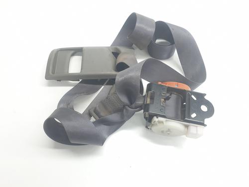 Used Rear left seatbelt TOYOTA LAND CRUISER PRADO (_J12_) 3.0 D-4D (KDJ120, KDJ125, KDJ121) (173 hp) 24439645