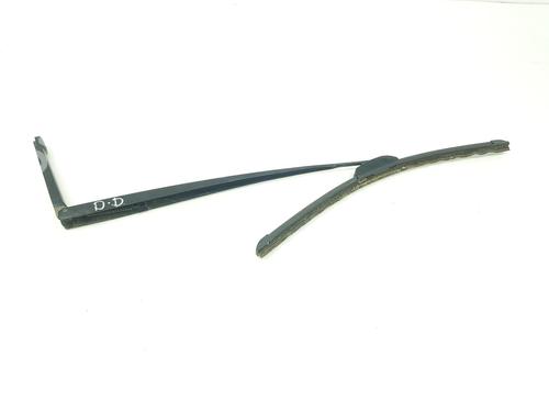 Used Front windshield wiper arm BMW 3 (E46) 330 xd (184 hp) 3660873
