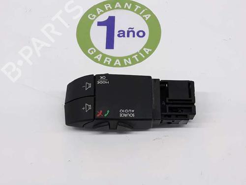 Used Steering wheel controls DACIA DOKKER MPV (KE_) 1.5 dCi (KEAJ, KEAH) (90 hp) 4581063