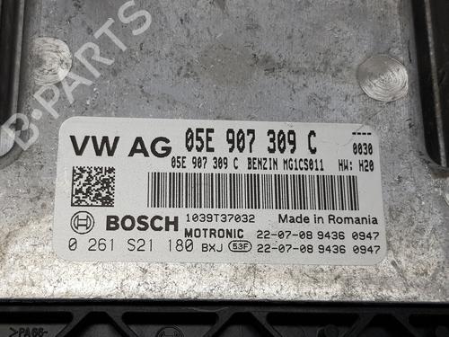 Engine control unit (ECU) AUDI Q3 Sportback (F3N) 35 TFSI Mild Hybrid | BP18674079M57