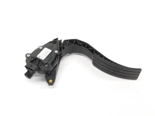 Pedal RENAULT CLIO IV (BH_) 0.9 TCe 90 (BHNF, BHMA, BHMH, BHJK, BHJR) (90 hp) 13640326