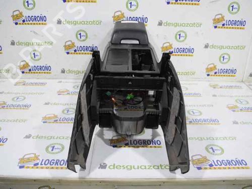 Armrest / Center console LAND ROVER RANGE ROVER SPORT I (L320) 2.7 D 4x4 | BP7894741I20 