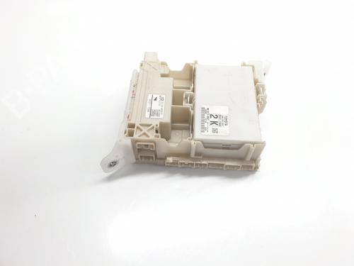 Used Fuse box TOYOTA HILUX VIII Pickup (_N1_) 2.4 D 4WD (GUN125_, GUN125R) (150 hp) 22554185