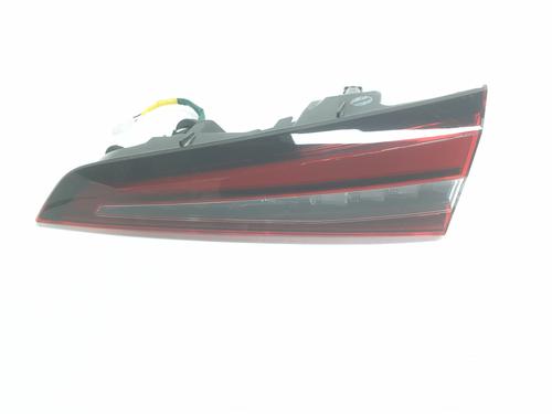 Used Right tailgate light TOYOTA COROLLA Hatchback (_E21_, _EA1_, _EH1_) [2018-2026]  31909446