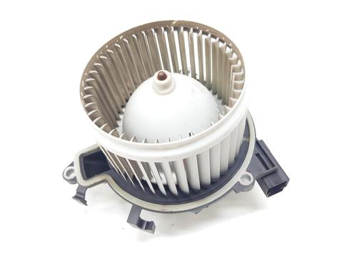 Used Heater blower motor Heater blower motor IVECO DAILY VI Van 33S14, 35S14 (136 hp) 34266904 34266904