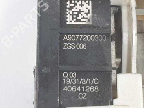 Front right lock MERCEDES-BENZ SPRINTER 5-t Van (B907)  | BP29436331C97 
