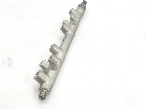 Injection rail SEAT LEON (KL1, KLG) 1.5 TSI | BP37265605M98 - Image 4