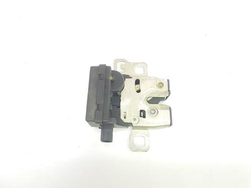 Tailgate lock LAND ROVER RANGE ROVER SPORT I (L320) 3.6 D 4x4 | BP9704150C101 
