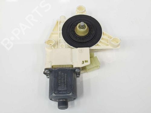 Right rear window motor MERCEDES-BENZ C-CLASS (W204) C 200 CDI (204.007, 204.006) | BP7112676E22 
