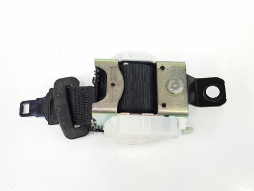 Used Rear center seatbelt Rear center seatbelt 37158157 37158157