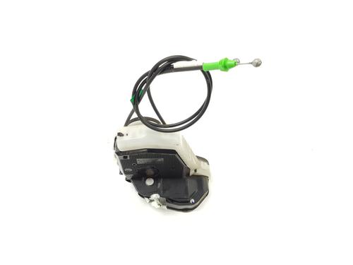 Used Rear left lock TOYOTA YARIS (_P13_) 1.3 (NSP130_, NSP130) (99 hp) 7916189