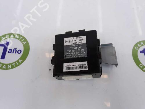 Module électronique TOYOTA HILUX VII Pickup (_N1_, _N2_, _N3_) 2.5 D-4D (KUN15_, KUN10) (102 hp) 0819002850 | 0819002850 | 2370002820 |