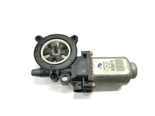 Right front window motor NISSAN ALMERA II Hatchback (N16) 2.2 Di | BP15261627E20 