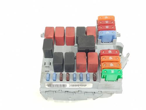 Used Fuse box Fuse box 37630708 37630708