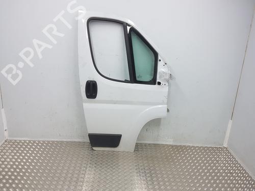 Used Right front door Right front door 37536737 37536737