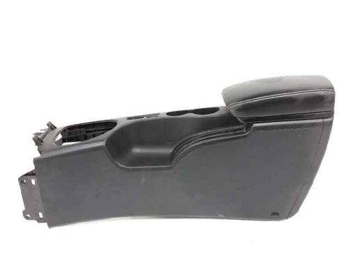 Used Armrest / Center console Armrest / Center console NISSAN QASHQAI / QASHQAI +2 I (J10, NJ10, JJ10E) 1.6 dCi (130 hp) 7152583 7152583