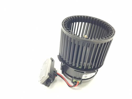 Used Heater blower motor OPEL ASTRA L Sports Tourer (O5) 1.2 (FRHNPJ) (110 hp) 23117467