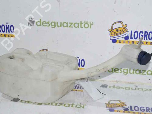 Used Windscreen washer tank ALFA ROMEO 159 (939_) 1.9 JTDM 16V (939AXC1B, 939AXC12) (150 hp) 7420013