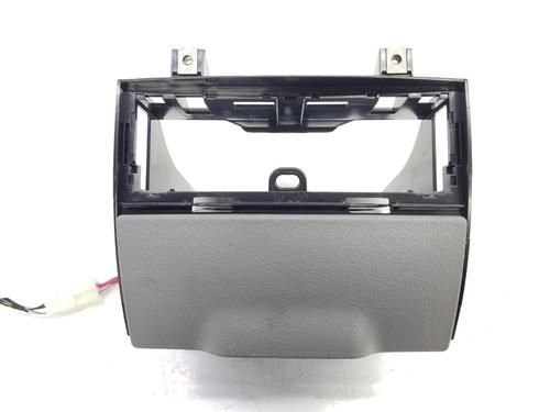 Used Ashtray MERCEDES-BENZ SPRINTER 3,5-t Platform/Chassis (B906) 313 CDI (906.131, 906.133, 906.135, 906.231, 906.233,... (129 hp) 14090220