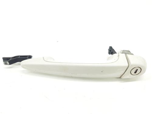 Used Front left exterior door handle BMW 3 (F30, F80) 318 d (150 hp) 20226382