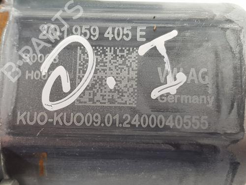 Left front window motor SEAT ARONA (KJ7, KJP) 1.5 TSI | BP31338871E21 - Image 6