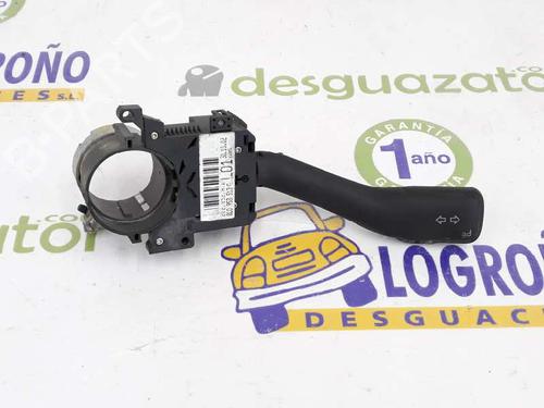 Used Steering column stalk SEAT LEON (1M1) 1.6 16 V (105 hp) 3203143