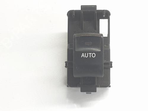 Used Right rear window switch TOYOTA LAND CRUISER PRADO (_J15_) [2009-2025]  29409612