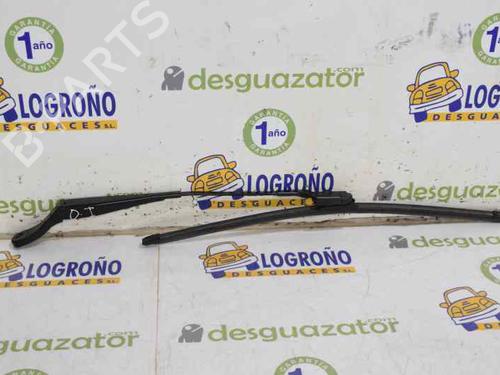 Articulacion limpia delantero RENAULT TWINGO II (CN0_) [2007-2024]null 288818509R | 7701064039 | 8200725624C |