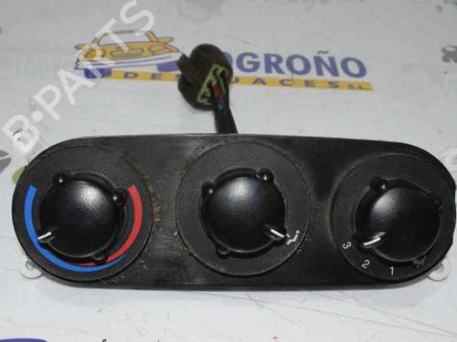 Climate control HYUNDAI H-1 / STAREX Bus (A1) 2.5 TD 4WD 972804A000 | 972804A000 | TRASERO |