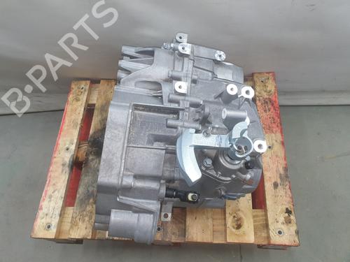 Gearkasse VW CRAFTER Van (SY_, SX_) 2.0 TDI FWD (SYB, SYC, SYD) (140 hp) 30733145